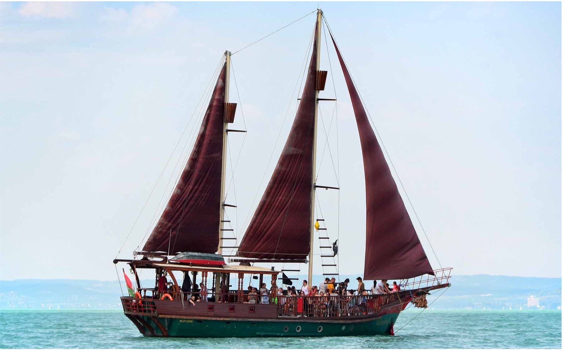 Talizmán Piratenschiff – T Flotta Siófok